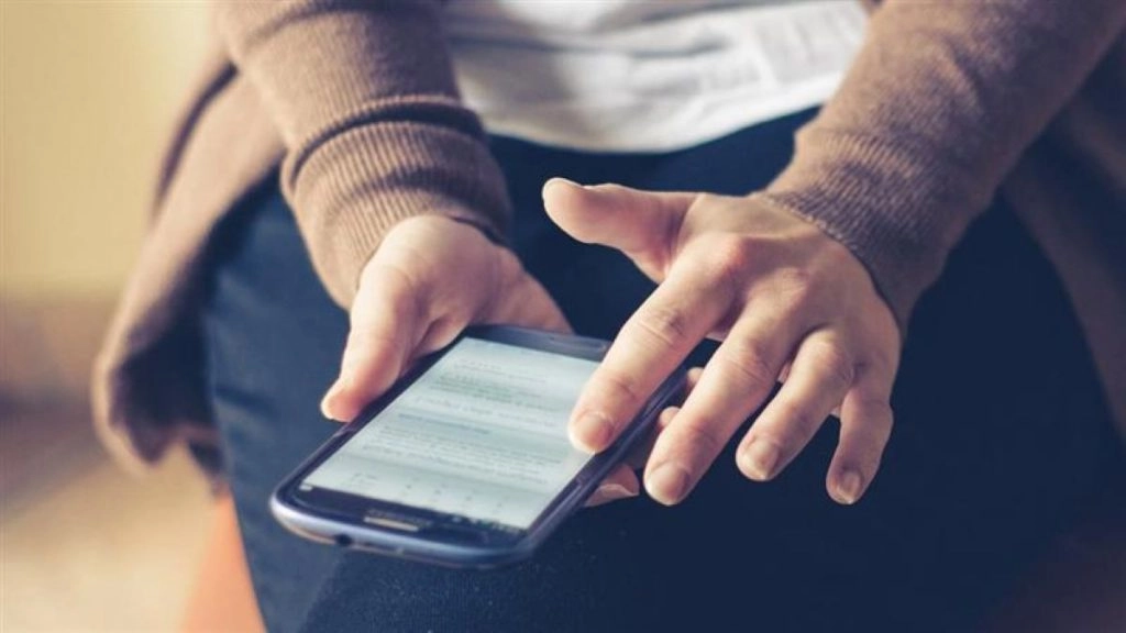 मोबाइल यूजर अकेला है या भीड़ में है मौजूद, सटीक जानकारी दे सकता है आईआईटी दिल्ली का 'एंड्रोकॉन'