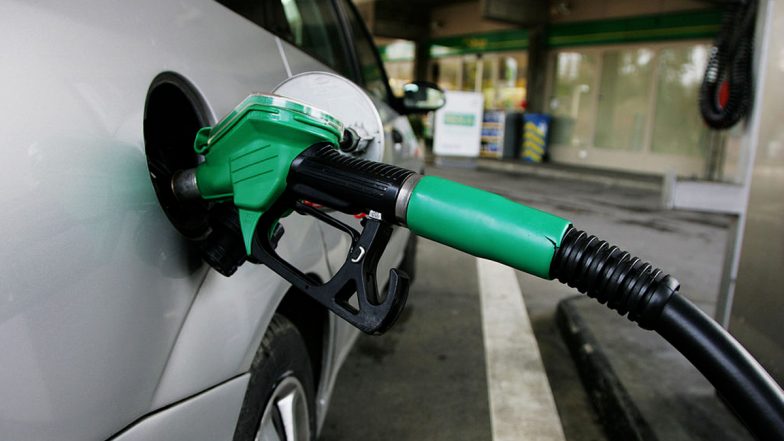 Pakistan Petrol-Diesel Price Hike: ईरान-इजराइल युद्ध के बीच पाकिस्तान में महंगाई का बड़ा झटका, पेट्रोल और डीजल की कीमतों में भारी उछाल, जानें नए रेट