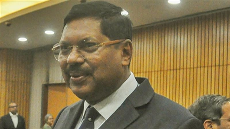 'वोट चोरी' विवाद पर पूर्व सीजेआई गवई बोले , कोर्ट को राजनीतिक लड़ाई का जरिया नहीं बनाना चाहिए (आईएएनएस साक्षात्कार)