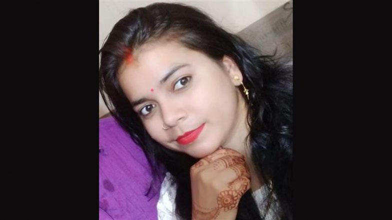 Etawah: नेवी ऑफिसर की पत्नी की मौत मामले में ट्रेन के टीटीई के खिलाफ हत्या का केस दर्ज