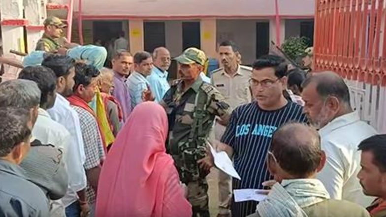 बिहार चुनाव: शाम 5 बजे तक 60.13 प्रतिशत मतदान, मीनापुर विधानसभा में सबसे अधिक वोटिंग