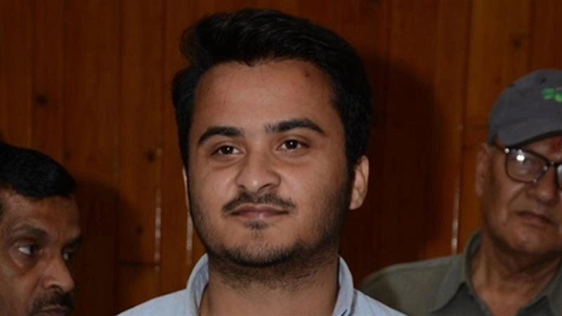 सपा नेता आजम खान के बेटे अब्दुल्ला को झटका, सुप्रीम कोर्ट ने एफआईआर को रद्द करने से इनकार किया