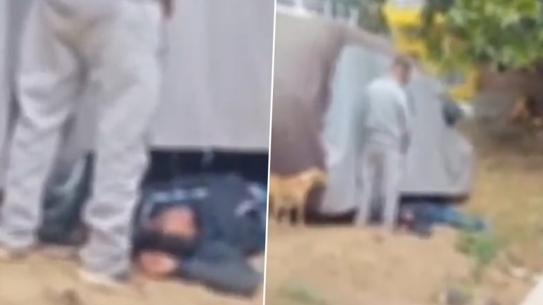 Azamgarh: शराब के नशे में धुत पड़े युवक पर एक शख्स ने कर दी पेशाब, आजमगढ़ से शर्मसार करनेवाली घटना आई सामने, VIDEO देखकर लोगों ने जताई नाराजगी