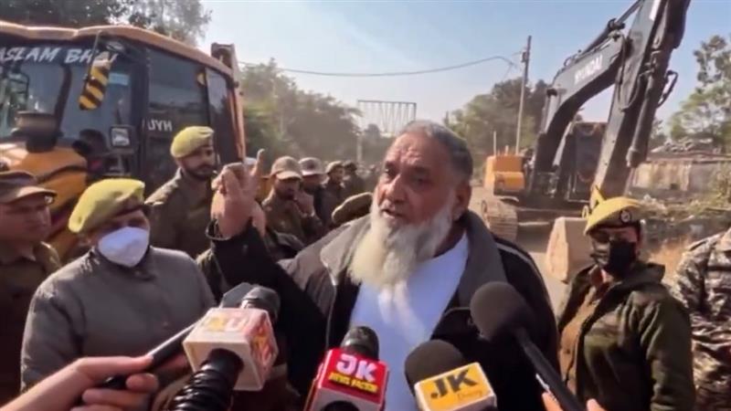 जम्मू में घर ढहने के बाद इंसानियत की मिसाल