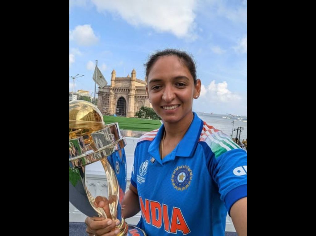 विश्व कप जीतने के बाद संन्यास नहीं ले रही हैं हरमनप्रीत कौर, सोशल मीडिया पर लोग फैला रहे है अफवा 
