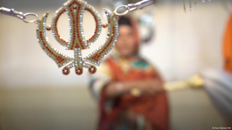 पाकिस्तान ने दिए सिखों को 2100 वीजा