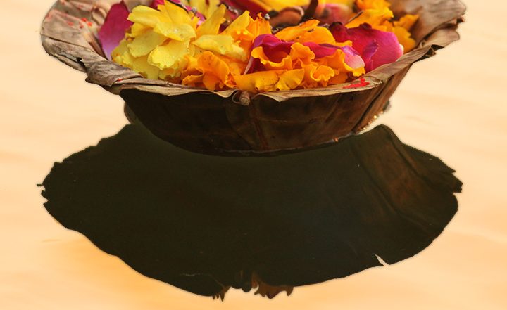 हैप्पी कार्तिक पूर्णिमा! शेयर करें ये शानदार हिंदी Messages, WhatsApp Wishes, GIF Greetings और Quotes
