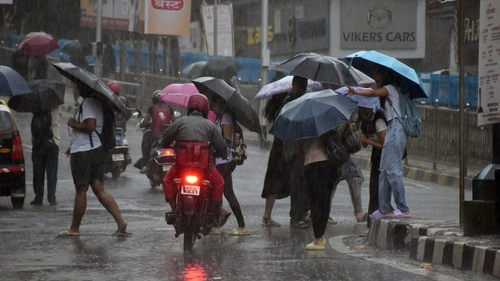 तमिलनाडु में बदलेगा मौसम का मिजाज, बंगाल की खाड़ी में कम दबाव के चलते 10 जिलों में भारी बारिश का अनुमान
