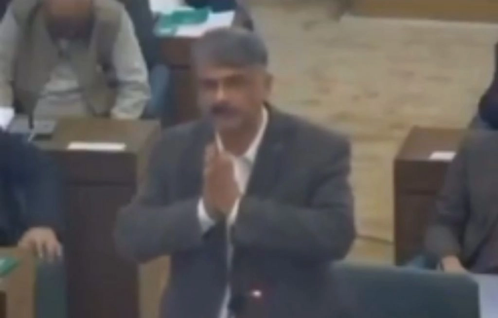 दिल्ली रेड फोर्ट ब्लास्ट पर पाक नेता का सनसनीखेज कबूलनामा