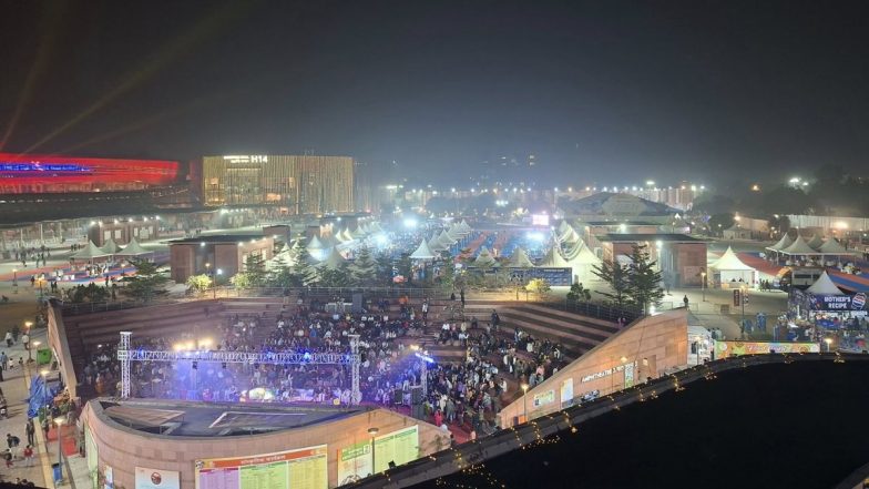Delhi Trade Fair 2025: दिल्ली के इंटरनेशनल ट्रेड फेयर में हाई-प्रोफाइल चोरी, भीड़ के बीच गायब हुई 1 लाख रुपए की साड़ी; CCTV खंगाल रही पुलिस