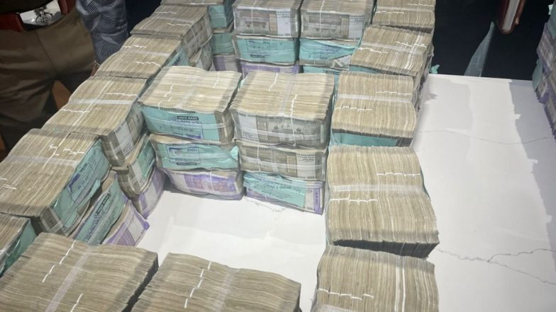 Bengaluru Shocker: बेंगलुरु की सबसे बड़ी कैश लूट का खुलासा.. पुलिस कांस्टेबल सहित तीन गिरफ्तार, करोड़ों की रकम बरामद