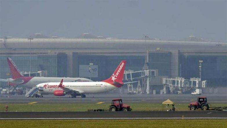 दिल्ली ATC सिस्टम फेल; मुंबई एयरपोर्ट ने जारी की एडवाइजरी, कई बड़े एयरपोर्ट पर फ्लाइट्स प्रभावित