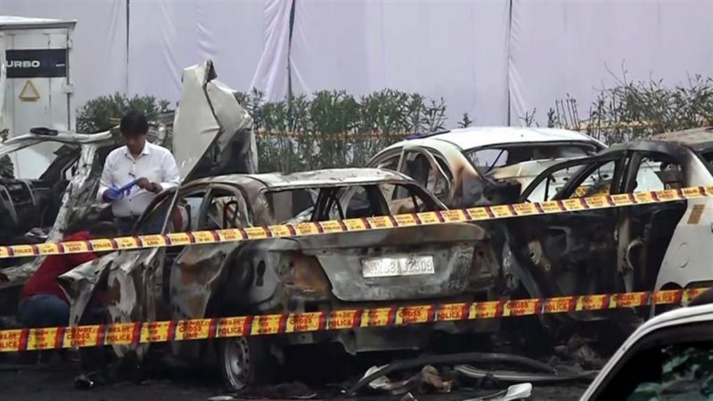 क्या आतंकी उमर लाल किले पर ही करना चाहता था ब्लास्ट? या घबराहट में बदल दी लोकेशन