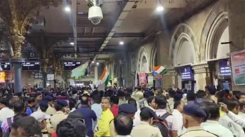 Mumbai Local Train: मुंबई लोकल ट्रेन बंद, मोटरमैन और कर्मचारियों की हड़ताल से यात्रियों की बढ़ी परेशानी