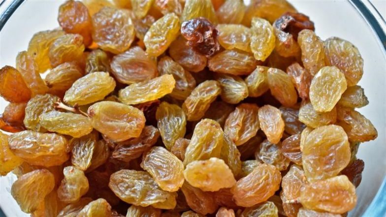 Raisins Benefits: किशमिश है शरीर की बड़ी समस्याओं का छोटा-सा हल, जानें फायदे