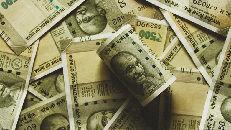 Sanjay Gandhi Niradhar Yojana: निराधार लोगों के लिए बड़ी खुशखबरी! अब इस योजना में 1500 रूपए की जगह मिलेंगे 2500, महाराष्ट्र सरकार की घोषणा