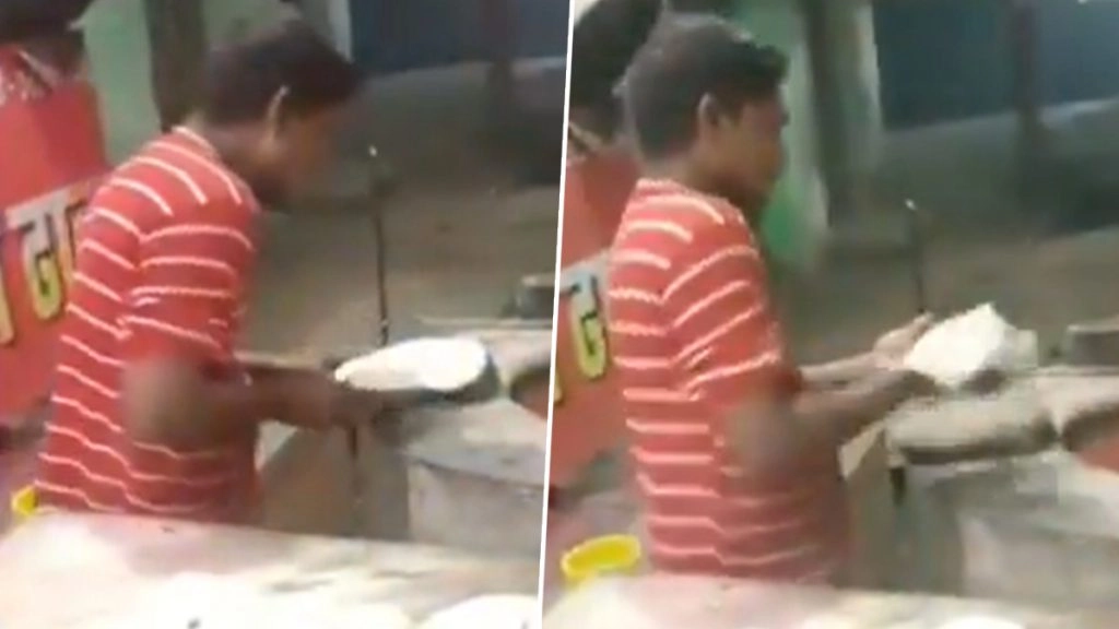 उत्तर प्रदेश में एक बार फिर तंदूर में रोटी सेंकने से पहले उसपर थूकने की घटना सामने आई है.