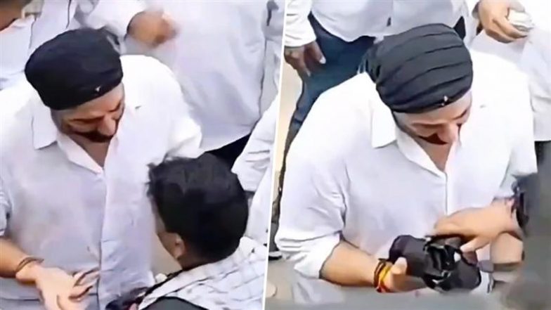 VIDEO: 'कितने पैसे चाहिए तेरे को': हरिद्वार में धर्मेंद्र के अस्थि विसर्जन के दौरान चुपके से रिकॉर्डिंग कर रहा था पैपराजी, भड़क गए सनी देओल