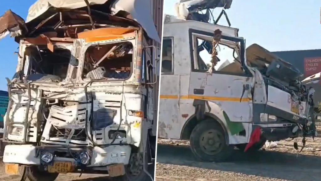 मध्य प्रदेश के सागर जिले में कंटेनर और बम निरोधक दस्ते के वाहन के बीच हुई टक्कर में चार की मौत.