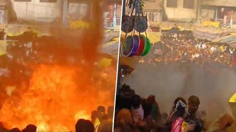 VIDEO: जीत की ख़ुशी के माहौल में फैला मातम, जेजुरी मंदिर के प्रांगन में लगी आग, 16 लोग हुए घायल, पुणे का वीडियो आया सामने