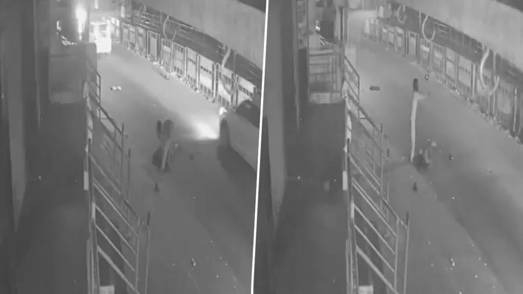 बेंगलुरु में पति की हार्ट अटैक से सड़क पर गई जान. पत्नी की लोगों ने नहीं की मदद.