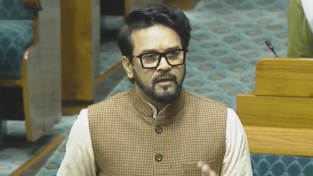 'TMC के सांसद लगतार पी रहे हैं!' अनुराग ठाकुर ने लोकसभा में ममता पार्टी के सांसद के E-Cigarette पीने का किया खुलासा