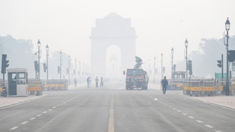 Delhi Air Pollution: दिल्ली-NCR में जहरीली हवा और कोहरे के साथ 2026 की शुरुआत, AQI बेहद खराब श्रेणी में, एयर इंडिया ने उड़ानों में देरी की जारी की चेतावनी
