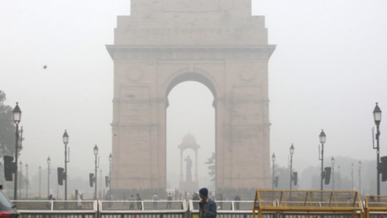 Delhi AQI Today: दिल्ली वालों की बढ़ी चिंत! राजधानी में हवा फिर हुई जहरीली, AQI 'बहुत खराब' श्रेणी में पहुंचा