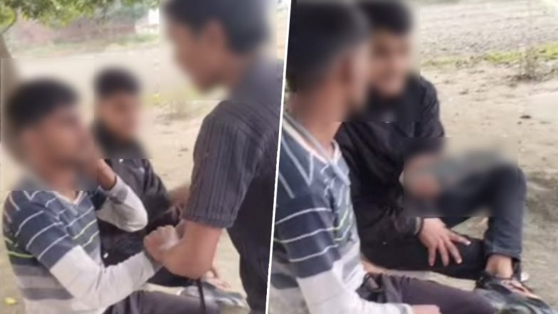VIDEO: देवरिया में दबंगों का अमानवीय चेहरा; युवक से मारपीट के बाद चप्पल पर थूककर चटवाया, वीडियो सोशल मीडिया पर वायरल