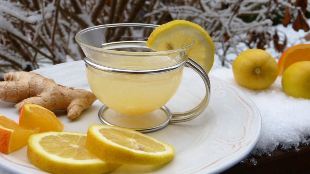 Immunity Booster: सर्दियों में बढ़ाएं अपनी रोग प्रतिरोधक क्षमता, इस आसान तरीके से घर पर बनाएं इम्युनिटी बूस्टर