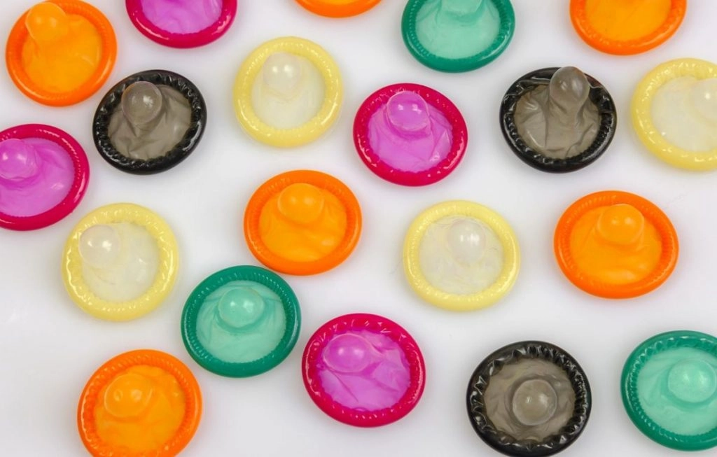 चीन में क्यों महंगे हुए कंडोम?