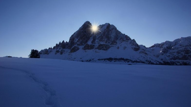 Winter Solstice 2025: शीत अयनांत कब है? जानें दिसंबर सोलस्टाइस पर भारत में सूर्योदय&ndash;सूर्यास्त का समय और ज्योतिषीय महत्व