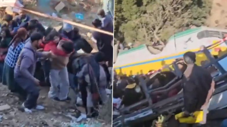 Himachal Pradesh Bus Accident: हिमाचल प्रदेश के सिरमौर में भीषण सड़क हादसा, यात्रियों से भरी प्राइवेट बस खाई में गिरी, 8 की मौत (Watch Video)
