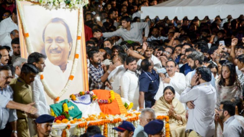 Baramati Plane Crash: एएआईबी ने अजित पवार के विमान हादसे की जांच तेज की, बुधवार को हुआ था बारामती हवाई अड्डे के पास विमान दुर्घटना