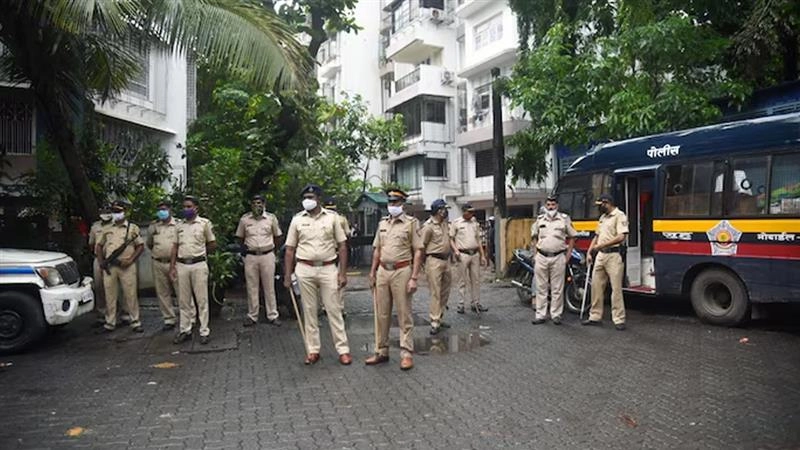 मुंबई में मासूमों के लापता होने को लेकर पुलिस अलर्ट, 36 घंटे में 8 लड़कियों समेत 12 बच्चे लापता