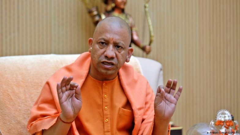 योगी आदित्यनाथ ने सिर्फ दिल्ली की हवा को दमघोंटू क्यों कहा?