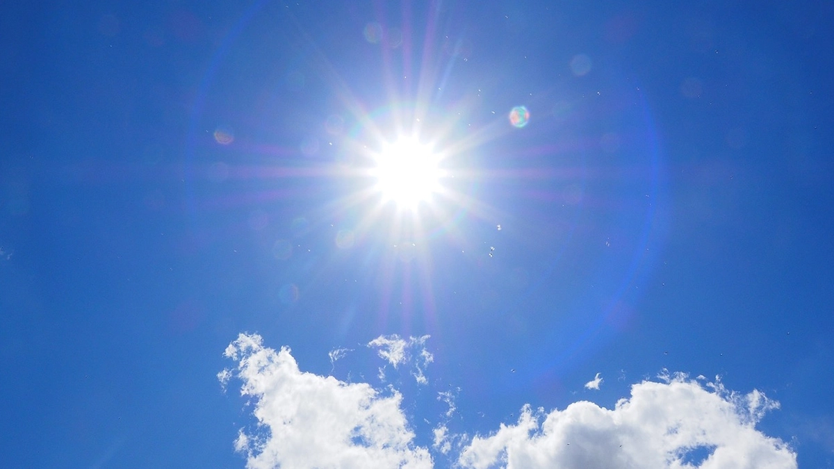 Weather Forecast Today, February 20: दिल्ली-यूपी में गर्मी की दस्तक, दक्षिण भारत के 6 राज्यों में भारी बारिश का 'रेड अलर्ट'