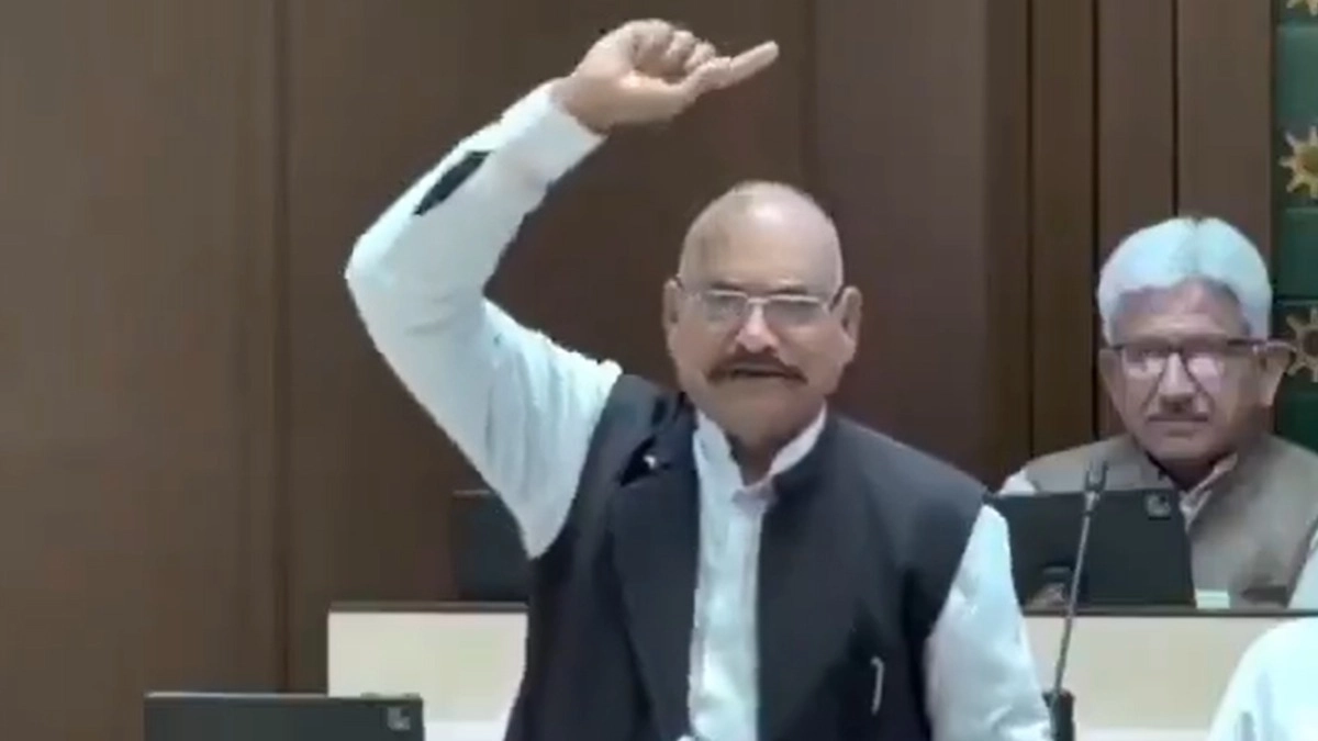 BJP MLA Koli Sexist Remarks: राजस्थान में BJP विधायक बहादुर सिंह कोली की &lsquo;छोरा-छोरी&rsquo; वाली टिप्पणी पर विवाद, बजट में दिए बयान पर भड़की कांग्रेस; VIDEO