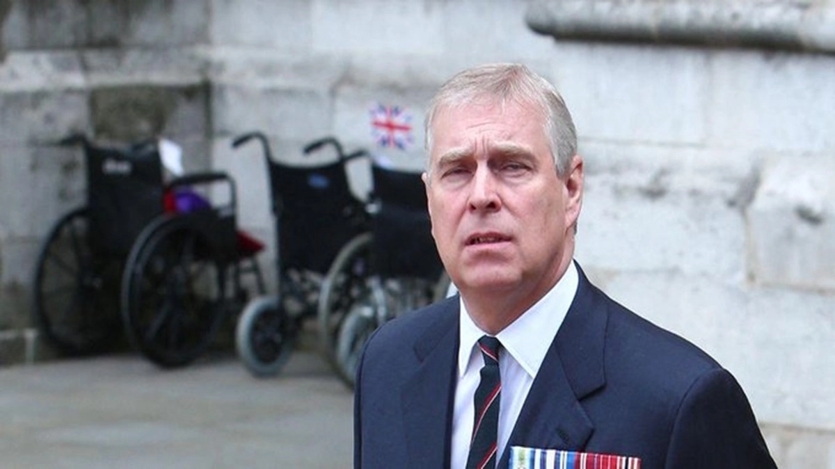 Prince Andrew Arrested: 'मिसकंडक्ट' के आरोपों में थाम्स वैली पुलिस की बड़ी कार्रवाई, जन्मदिन पर हिरासत में लिए गए किंग चार्ल्स के भाई