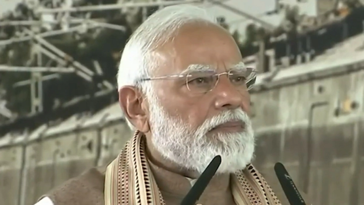 Petroleum Reserves Update: देश के पास 53 लाख मीट्रिक टन रणनीतिक पेट्रोलियम भंडार, 65 लाख MT और बढ़ाने की तैयारी में सरकार, लोकसभा में बोले पीएम मोदी Petroleum Reserves Update: देश के पास 53 लाख मीट्रिक टन रणनीतिक पेट्रोलियम भंडार, 65 लाख MT और बढ़ाने की तैयारी में सरकार, लोकसभा में बोले पीएम मोदी