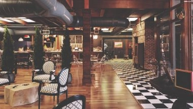 India Gas Crisis: मिडिल ईस्ट में युद्ध के चलते भारत में गैस संकट गहराया, मुंबई और बेंगलुरु के रेस्टोरेंट्स में छोटा हुआ मेन्यू; होटलों को बड़ा नुकसान