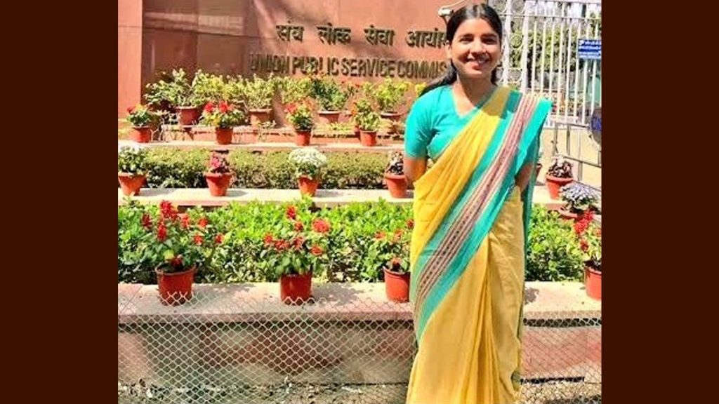 शामली में परचून की दुकान चलाने वाले की बेटी आस्था जैन ने रचा इतिहास, UPSC में हासिल की ऑल इंडिया 9वीं रैंक, अब बनेंगी IAS