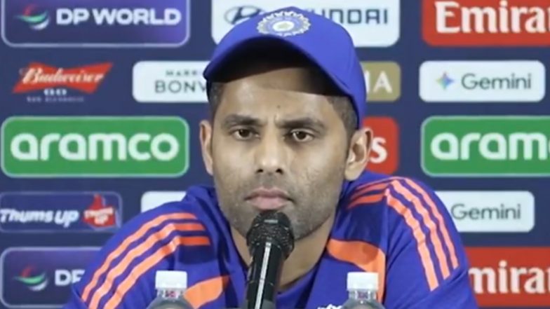 Netizens Troll Suryakumar Yadav: संजू सैमसन की वापसी पर सवाल सुन हंस पड़े सूर्यकुमार यादव, पुराने VIDEO पर नेटिज़न्स ने किया ट्रोल