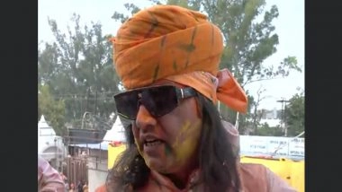 Holi 2026: कथावाचक देवकीनंदन ठाकुर ने प्रियाकांत जू मंदिर में खेली होली, मर्यादा के साथ त्योहार मनाने की अपील
