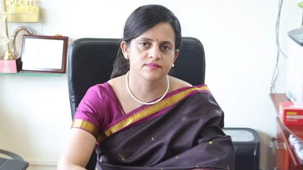 अश्विनी भिड़े बनीं BMC की पहली महिला कमिश्नर, जानें इस IAS अफसर के बारे में