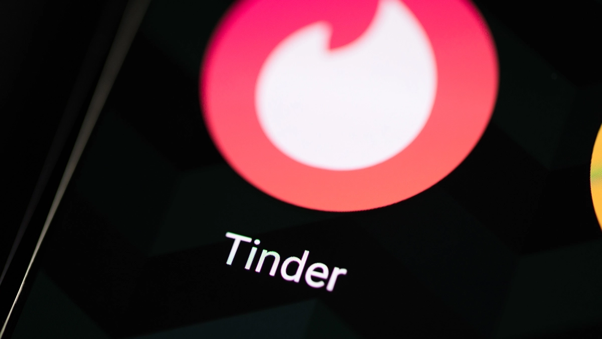 Mumbai Tinder Scam: अंधेरी के कैफे में चल रहे 'डेट ट्रैप' गिरोह का भंडाफोड़, 10 दोस्तों ने स्टिंग ऑपरेशन कर 8 को कराया गिरफ्तार Mumbai Tinder Scam: अंधेरी के कैफे में चल रहे 'डेट ट्रैप' गिरोह का भंडाफोड़, 10 दोस्तों ने स्टिंग ऑपरेशन कर 8 को कराया गिरफ्तार