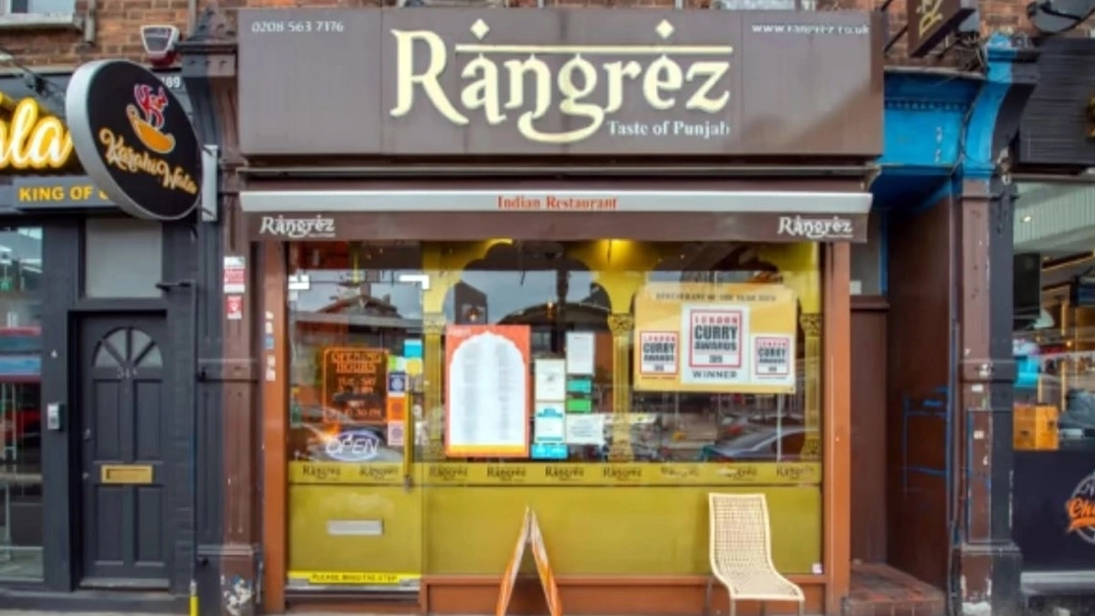 Rangrez Restaurant Controversy: लंदन में हलाल मांस विवाद में ‘रंगरेज’ रेस्तरां के मालिक हरमन सिंह कपूर गिरफ्तार, जानें क्या है पूरा मामला Rangrez Restaurant Controversy: लंदन में हलाल मांस विवाद में ‘रंगरेज’ रेस्तरां के मालिक हरमन सिंह कपूर गिरफ्तार, जानें क्या है पूरा मामला