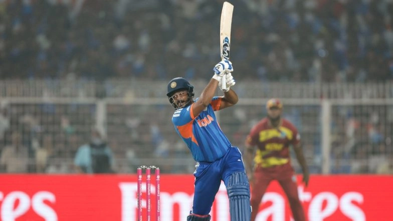 India vs West Indies, 52nd Match Scorecard: रोमांचक मुकाबले में वेस्टइंडीज ने टीम इंडिया को 5 विकेट से हराकर सेमीफाइनल में बनाई जगह, संजू सैमसन ने खेली धमाकेदार पारी; यहां देखें IND बनाम WI मैच का स्कोरकार्ड