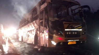 Telangana Bus Fire:  तेलंगाना के मेडक में चलती प्राइवेट बस में लगी आग, ड्राइवर और सहायक बाल-बाल बचे