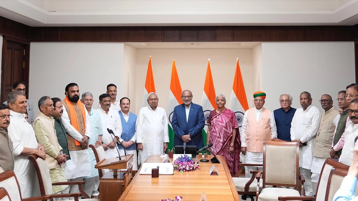 Nitish Kumar Rajya Sabha MP Oath: नीतीश कुमार ने ली राज्यसभा सदस्य की शपथ; 3-4 दिनों में बिहार के मुख्यमंत्री पद से देंगे इस्तीफा Nitish Kumar Rajya Sabha MP Oath: नीतीश कुमार ने ली राज्यसभा सदस्य की शपथ; 3-4 दिनों में बिहार के मुख्यमंत्री पद से देंगे इस्तीफा